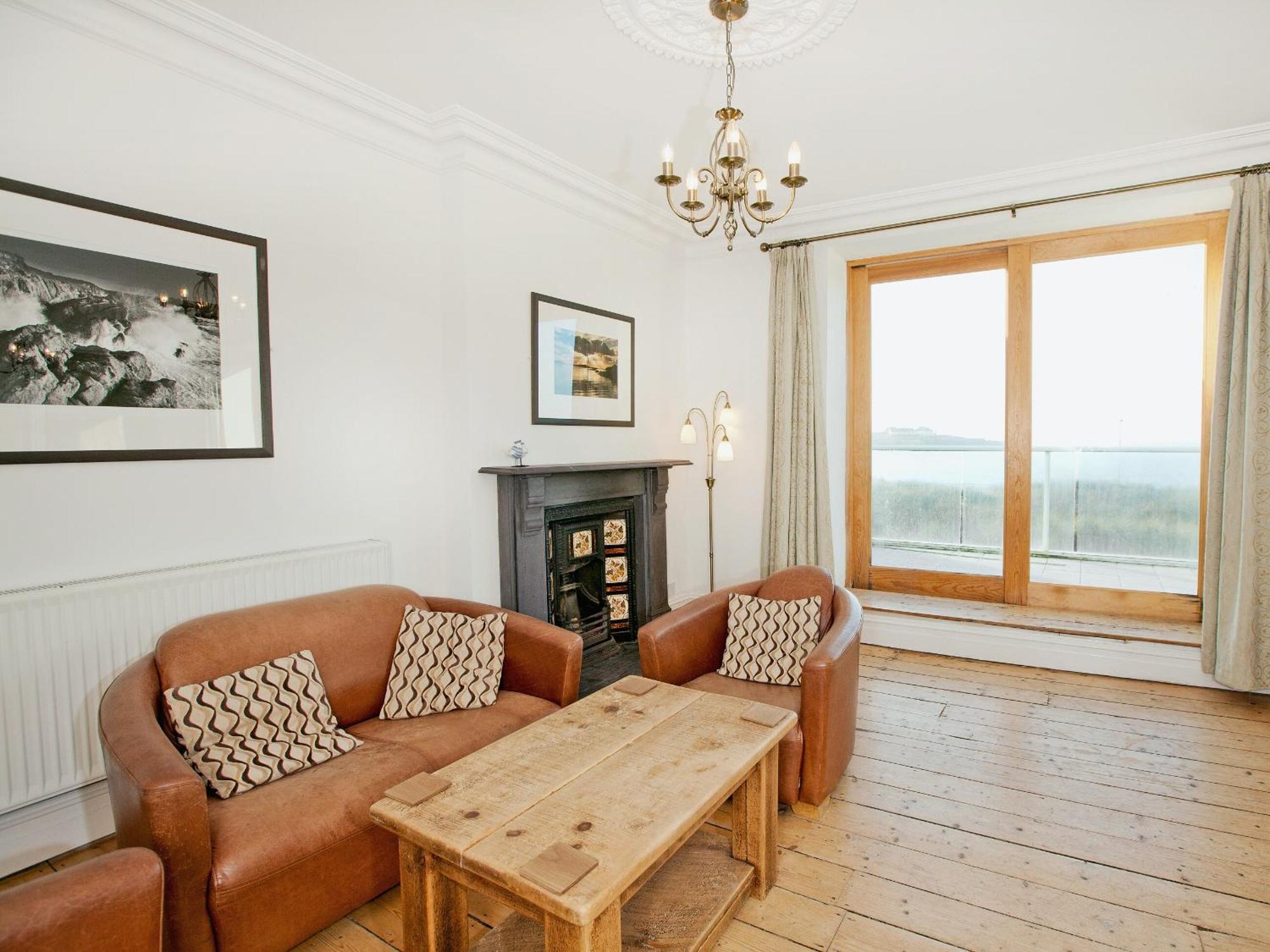 Villa Glan Y Mor 1 à Trearddur Extérieur photo